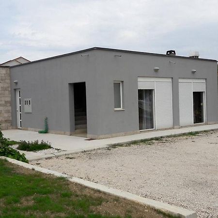 Apartments With A Parking Space Nin, Zadar - 13571 Екстер'єр фото