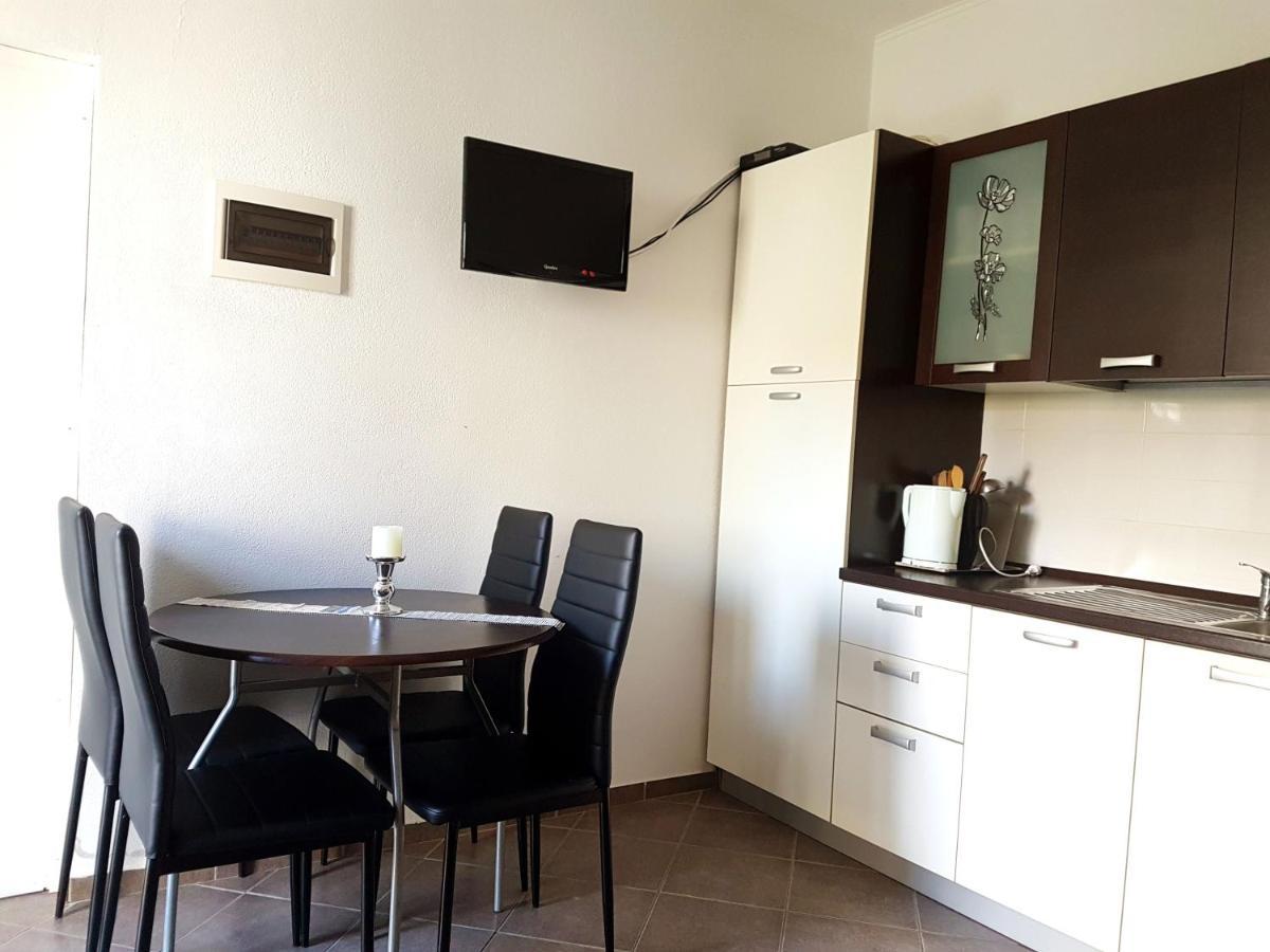 Apartments With A Parking Space Nin, Zadar - 13571 Екстер'єр фото