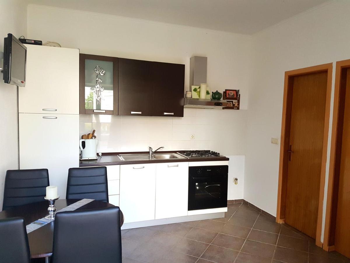 Apartments With A Parking Space Nin, Zadar - 13571 Екстер'єр фото