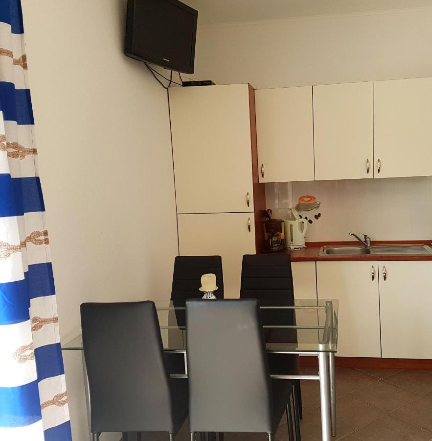 Apartments With A Parking Space Nin, Zadar - 13571 Екстер'єр фото